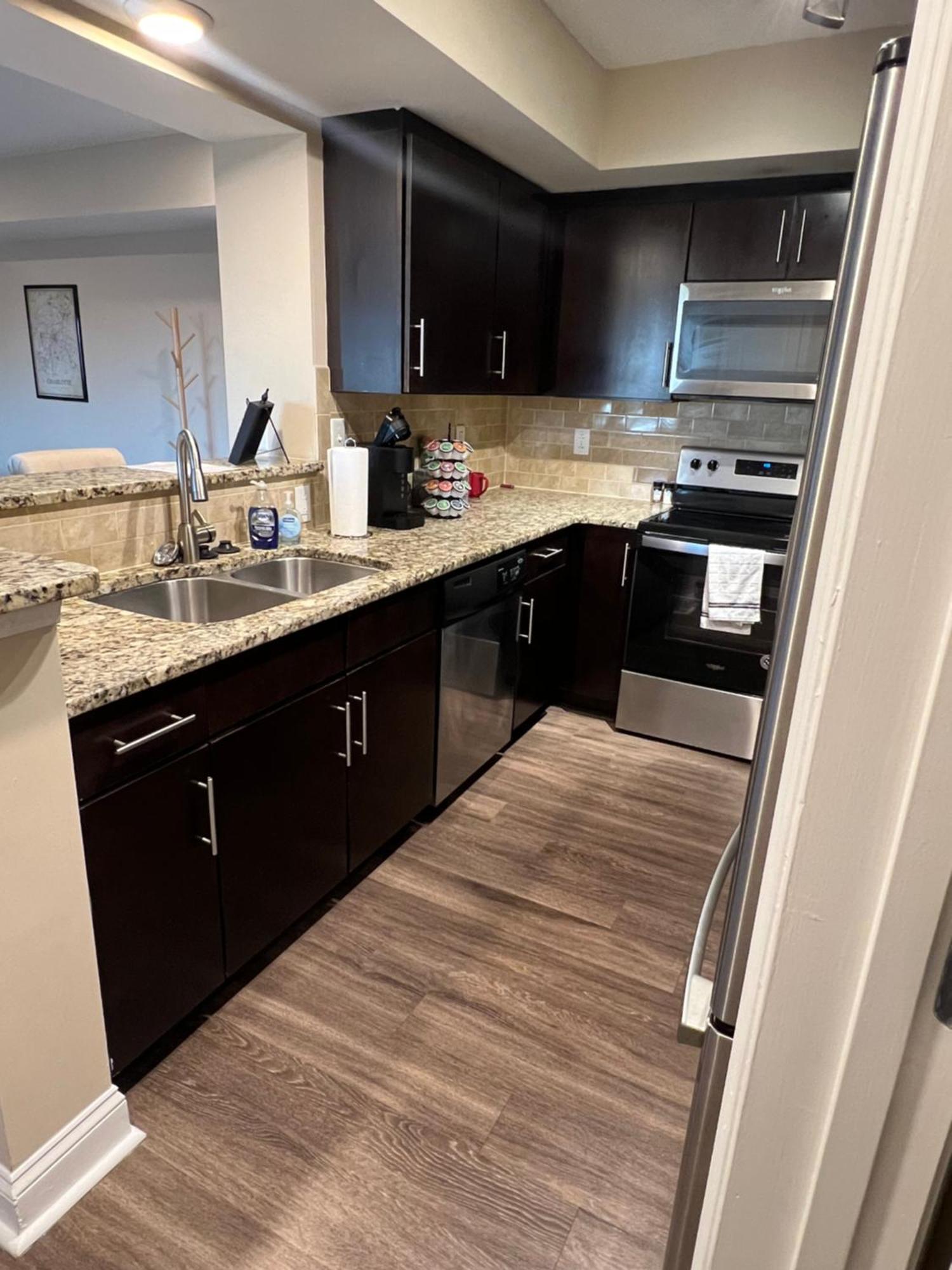 Spacious 2 Bedroom 2 Bathroom Apartment With Balcony In Uptown Charlotte! City Views & Free Parking! Zewnętrze zdjęcie